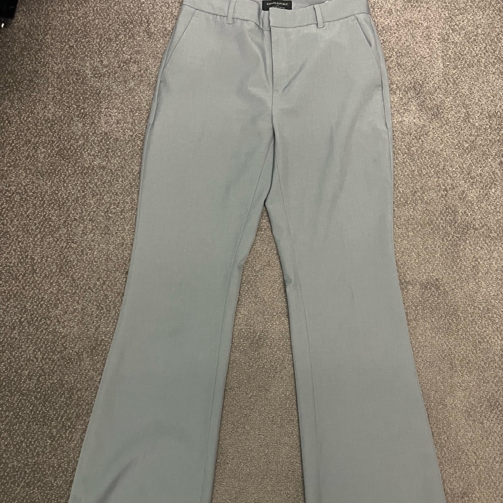 Banana Republic Sculpted Stretch Pants in Gray